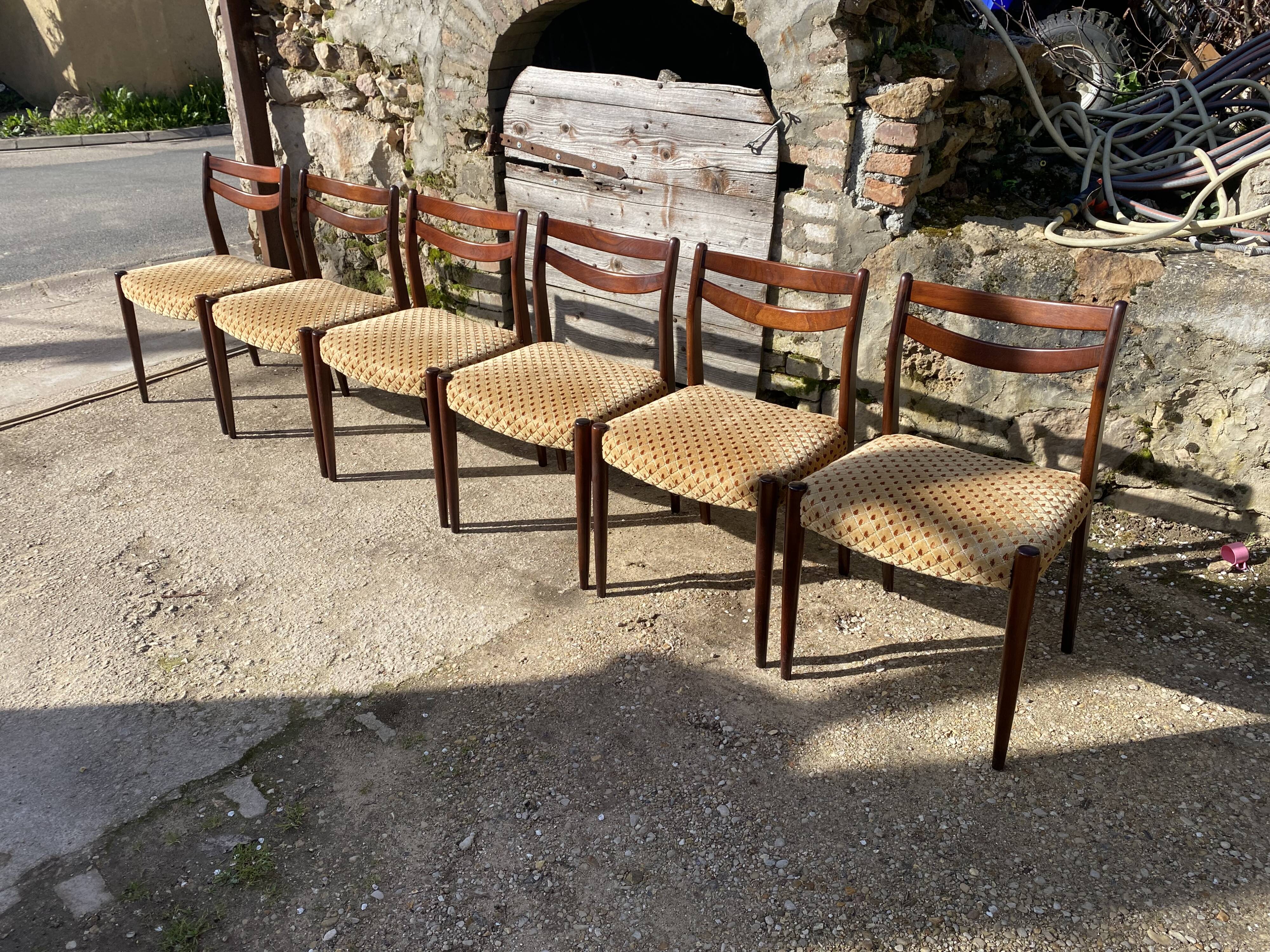 Lot of 6 vintage Scandinavian chairs from the 1950s in rosewood.