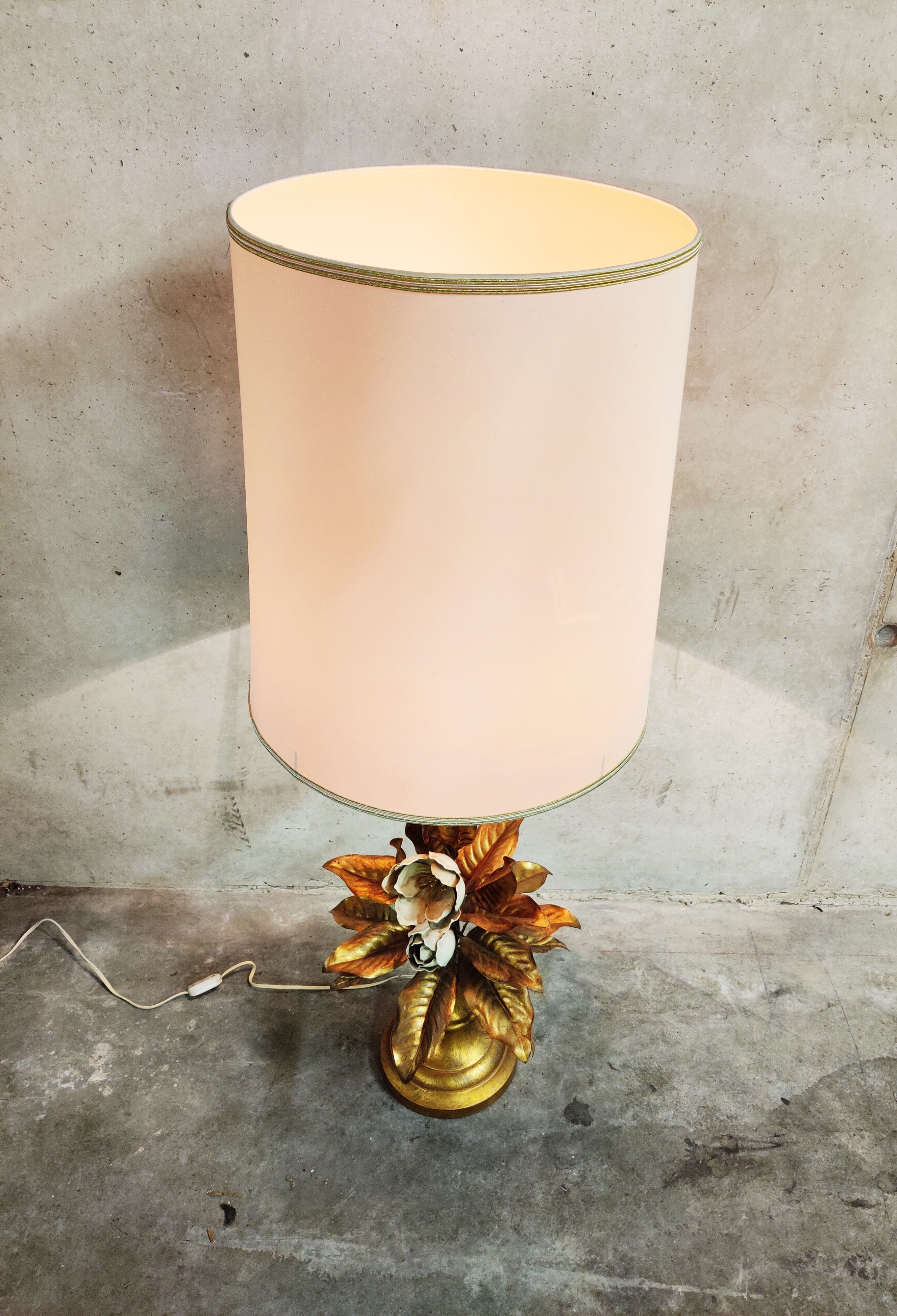 Vintage floral table lamp, 1960s