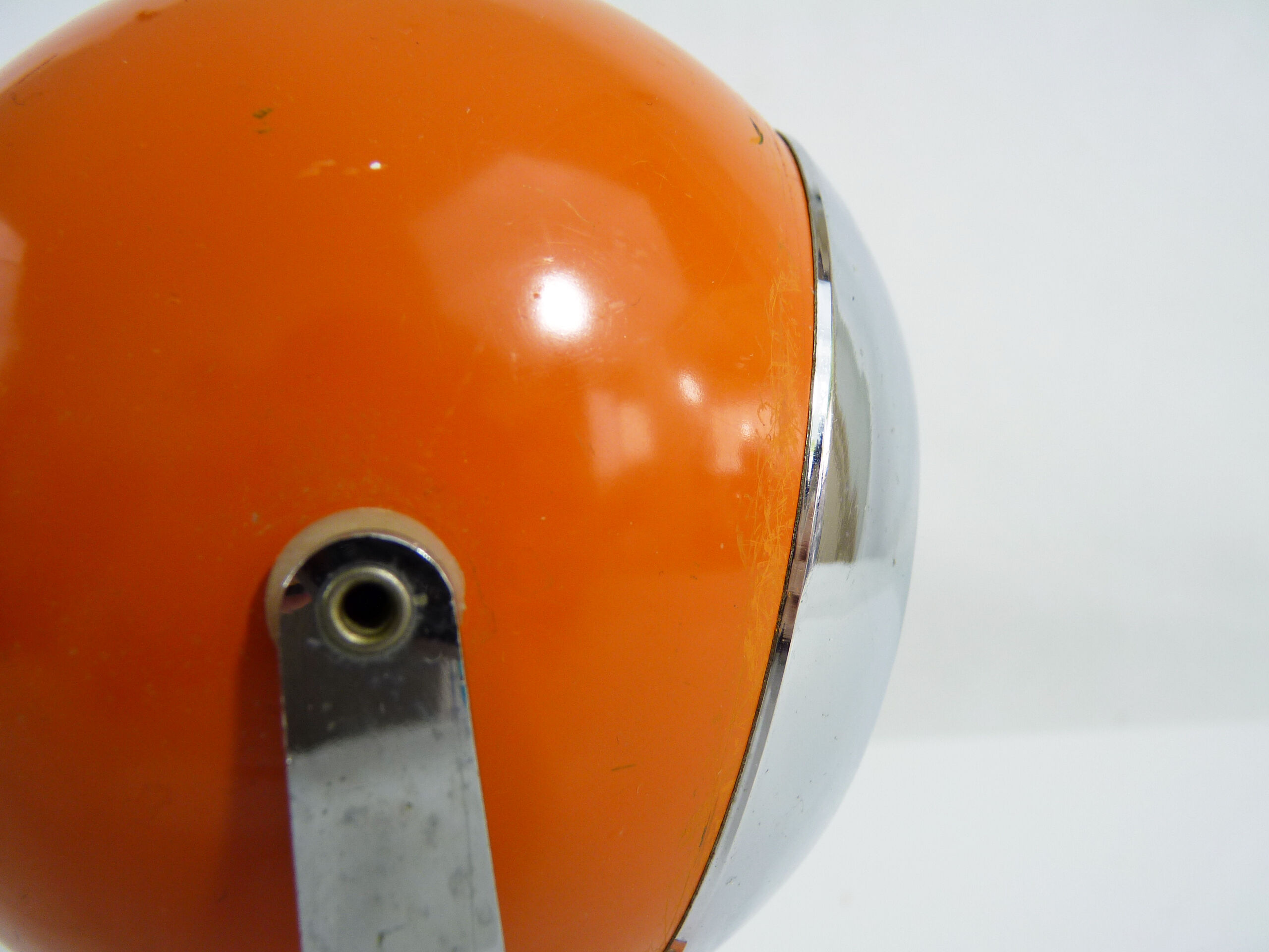 Lampe de bureau vintage eyeball orange, globe orientable. Année 60 70