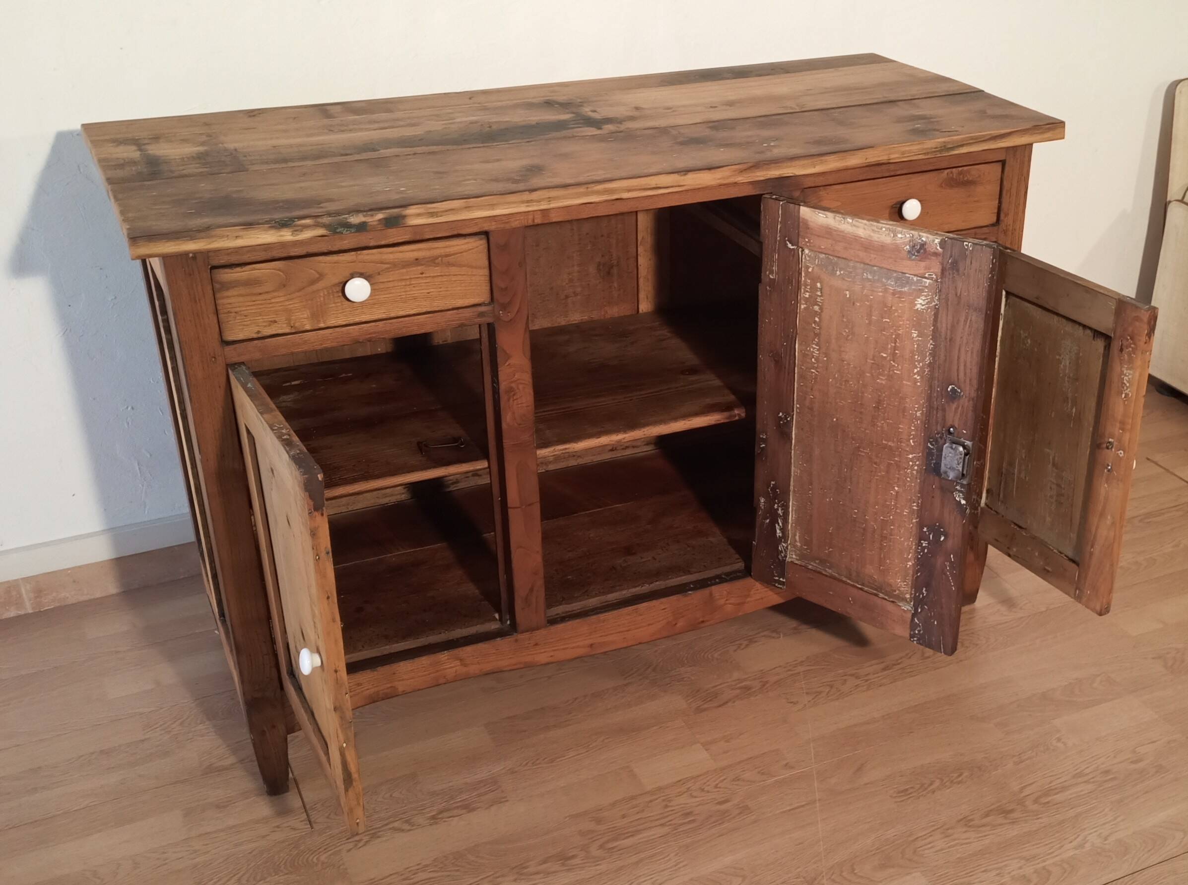 Base de commode en pin de campagne, sud de l'Italie, fin du XIXe siècle