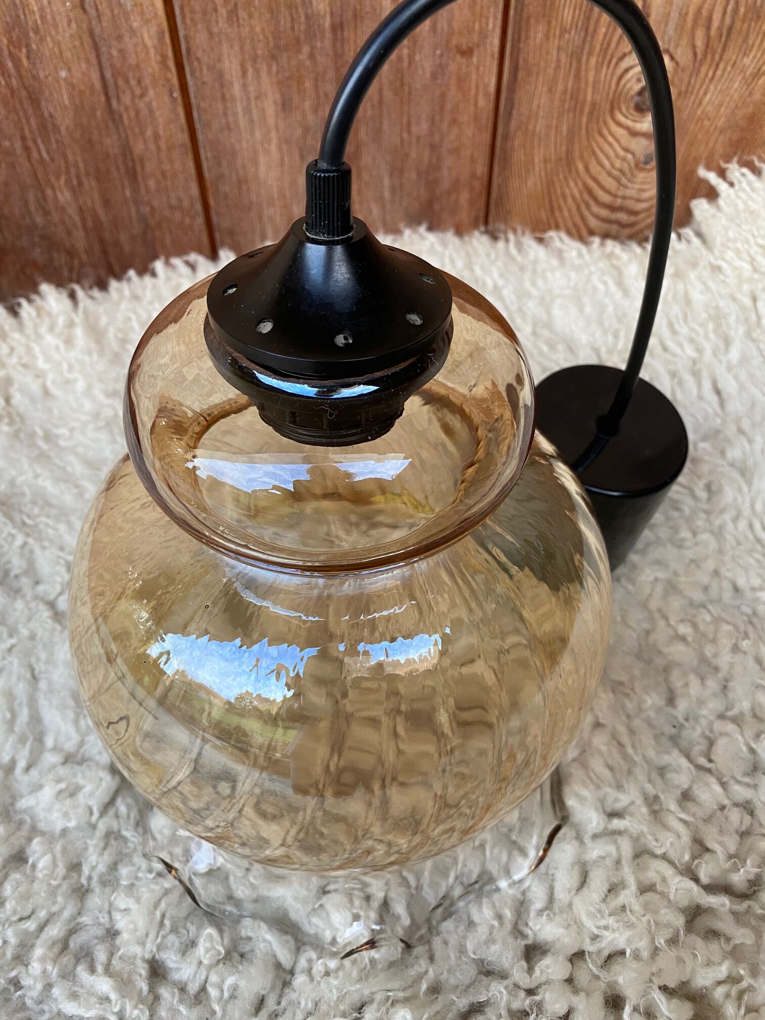 Tulip suspension in vintage amber glass