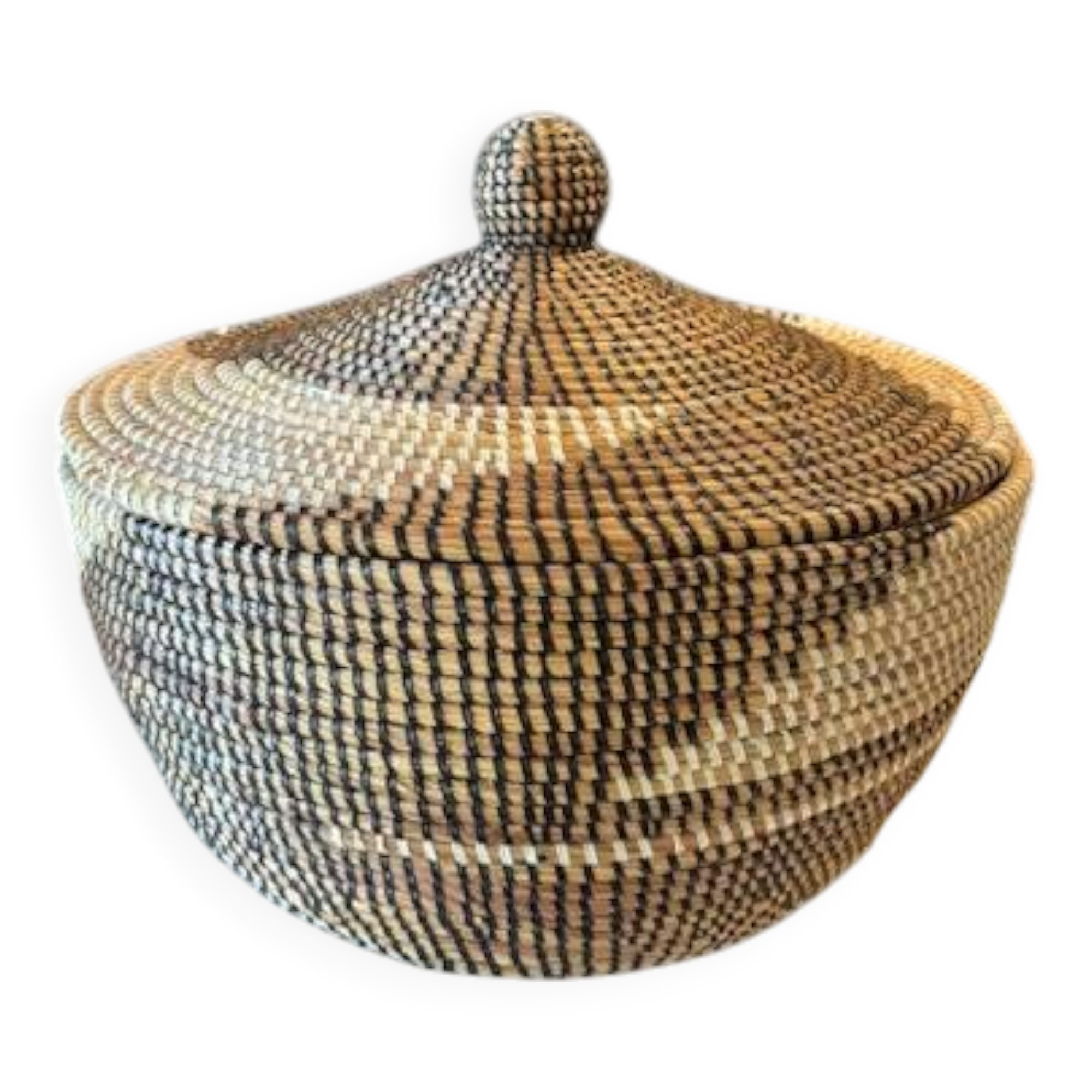 Moroccan spirit basket