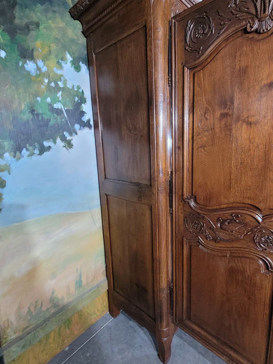 Armoire Louis XV en chêne