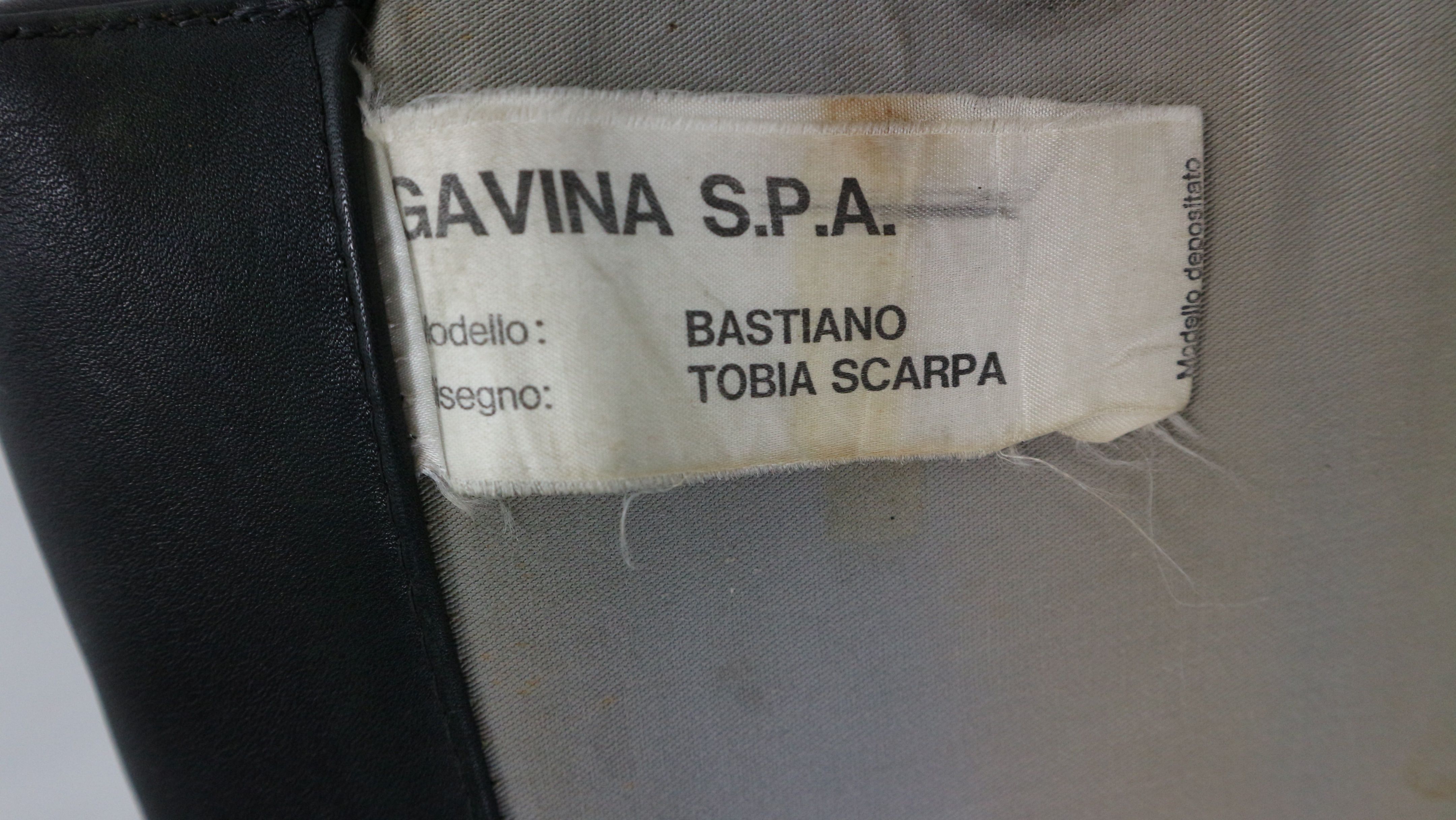 Tobia Scarpa black leather "Bastiano" 2-seater sofa for Knoll, 1960s, Italy