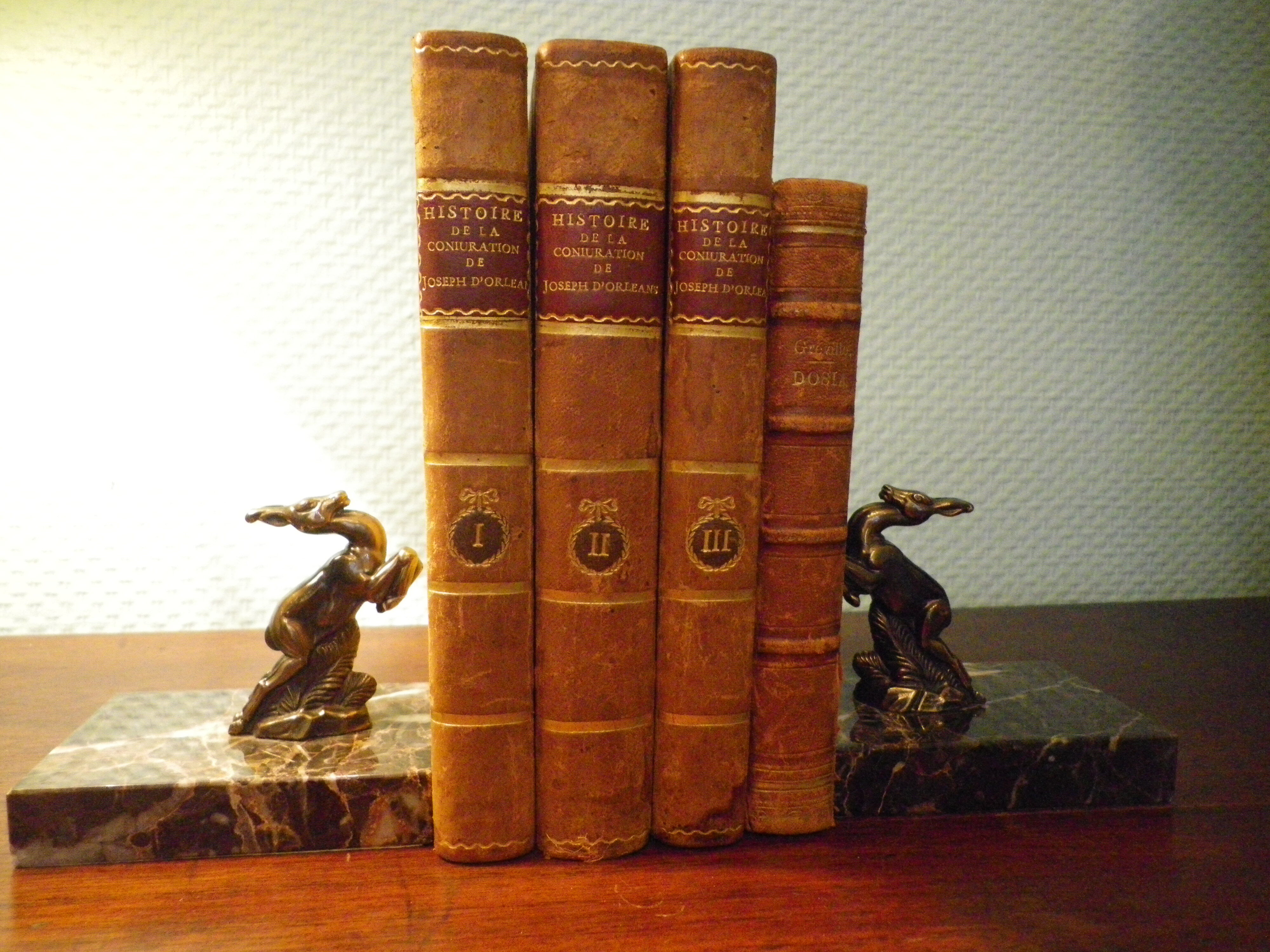 Bookend with antelopes