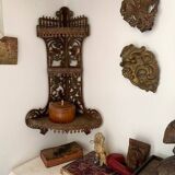 Hand-cut wooden corner shelf with bird decoration from the 1900s