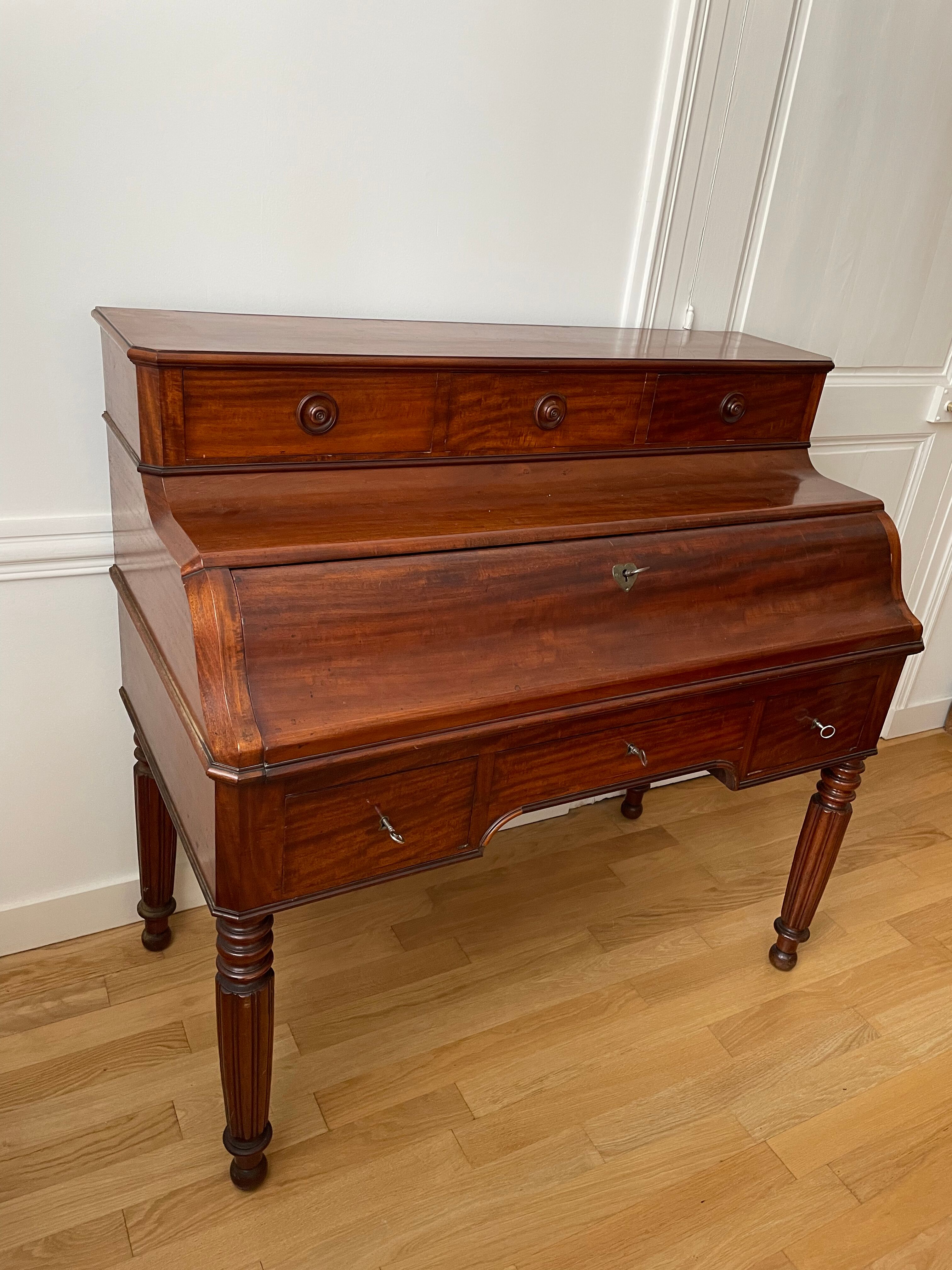 Stepped office XIXth