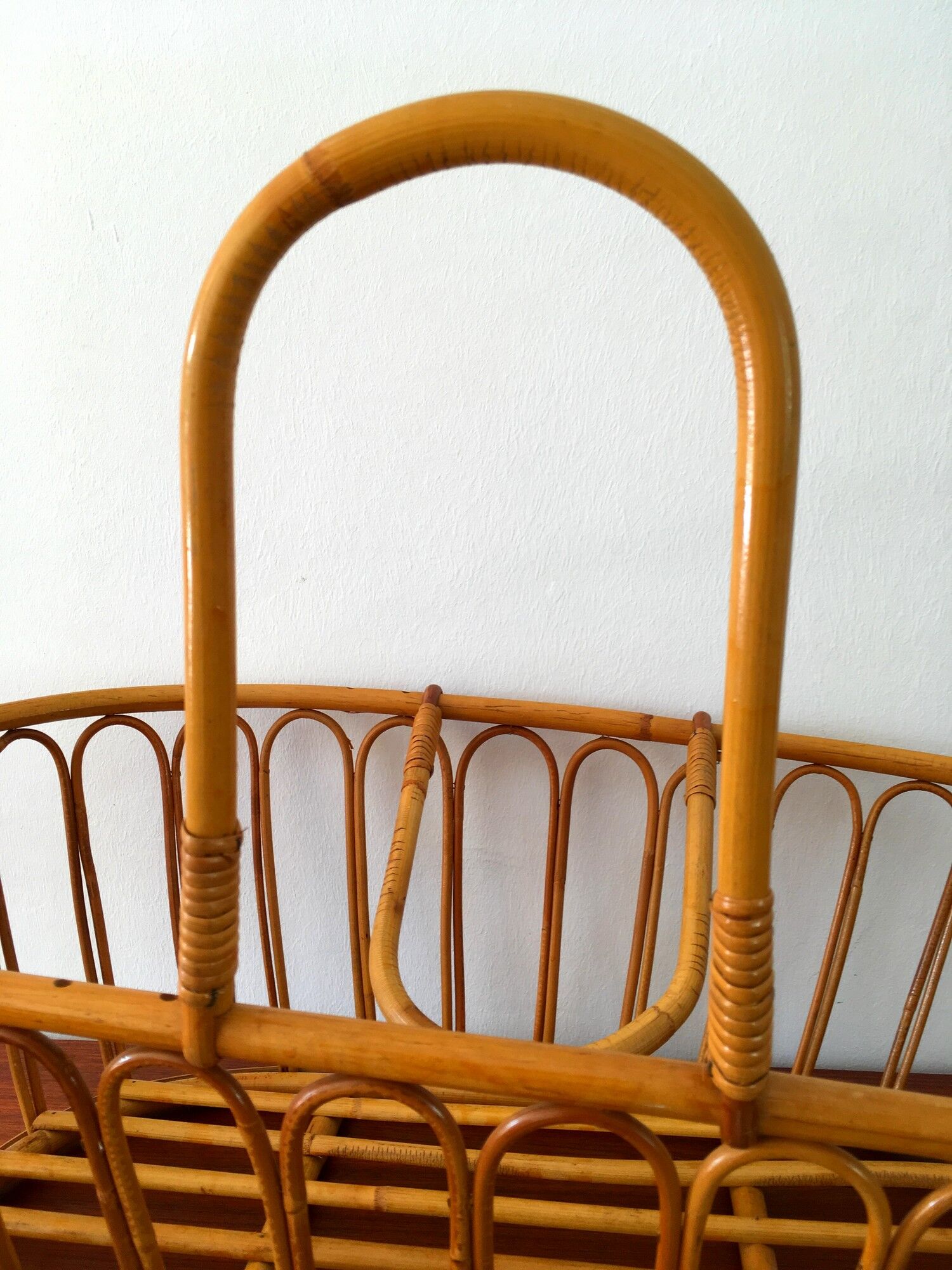 Vintage wicker bassinet  50