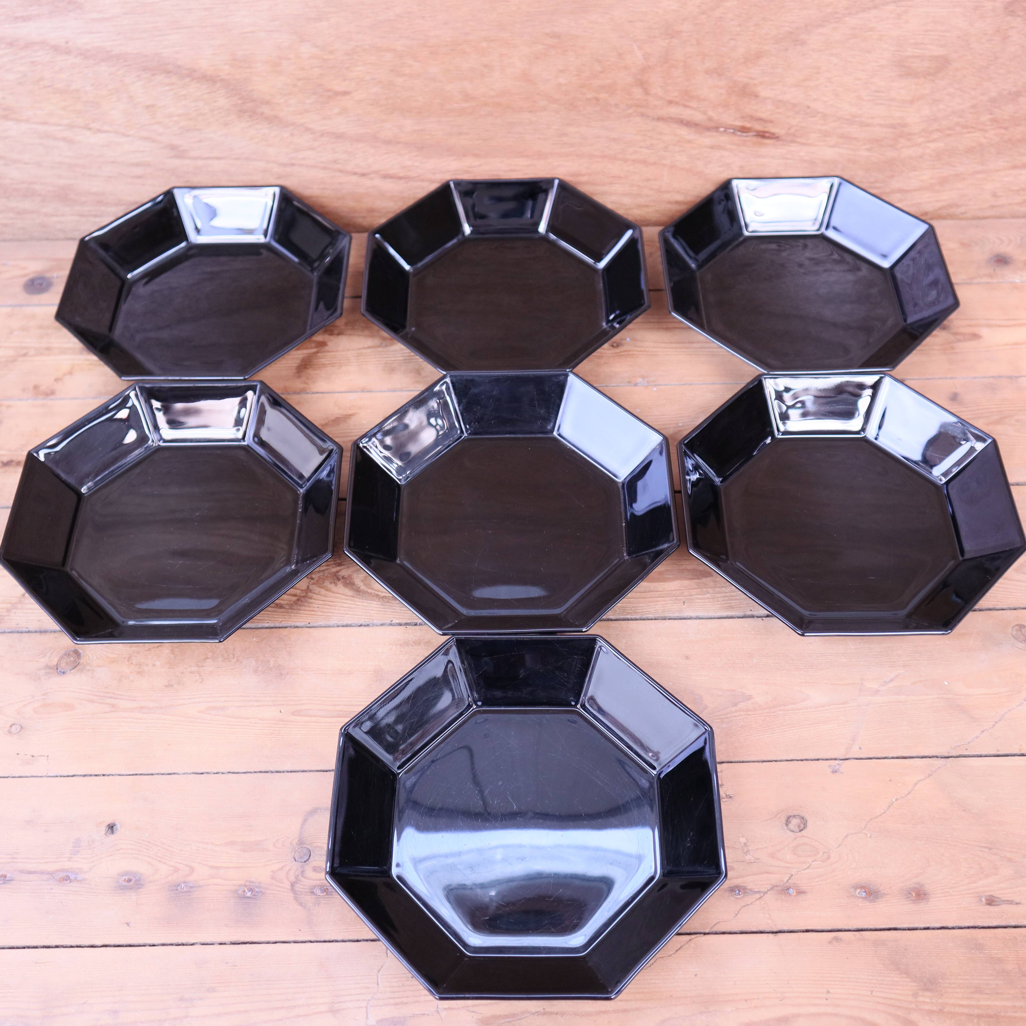 7 black soup plates Arcoroc Octime, vintage, France