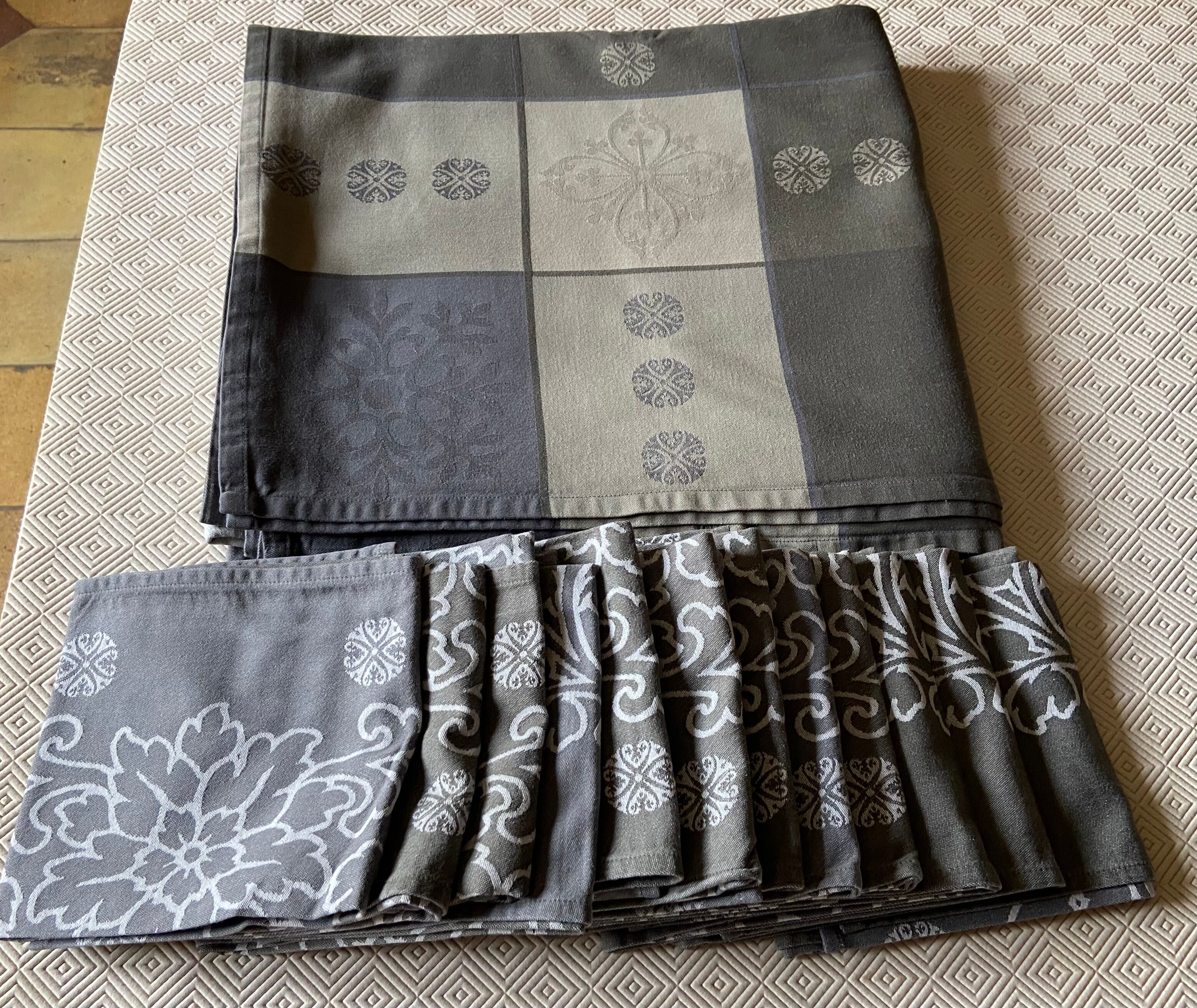 French Jacquard tablecloth 300 x 170