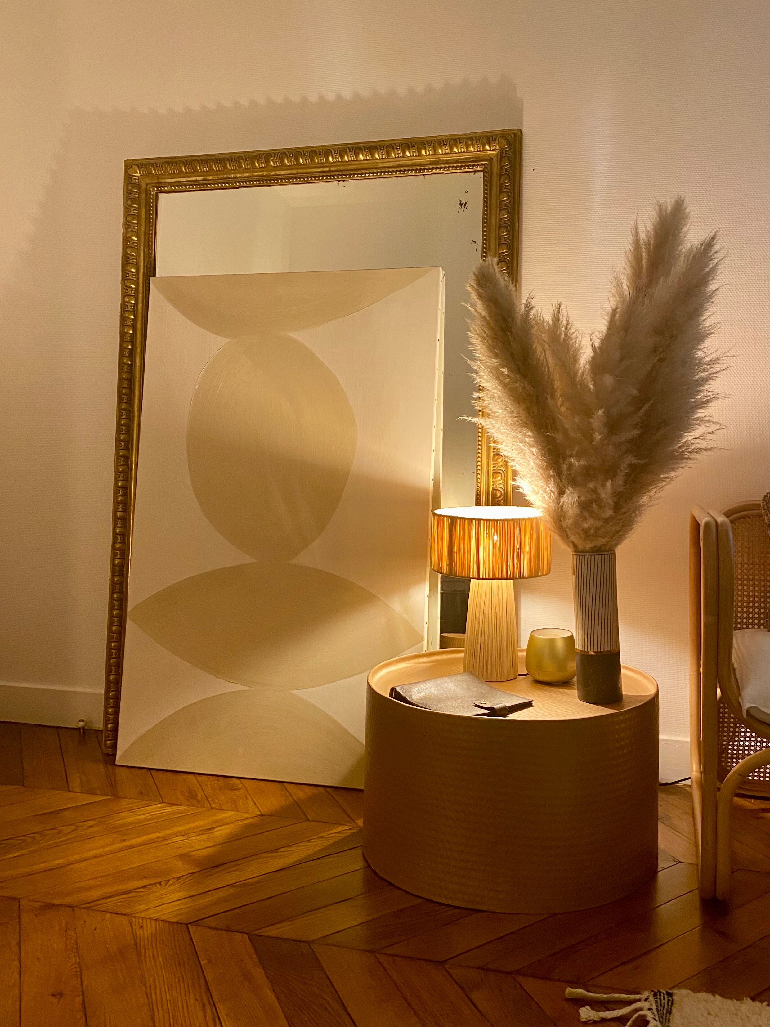 Minimalist raffia bedside table lamp