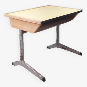 Adjustable school desk