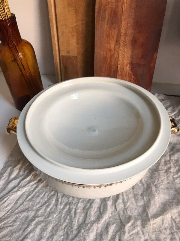 Porcelain soup of limoges