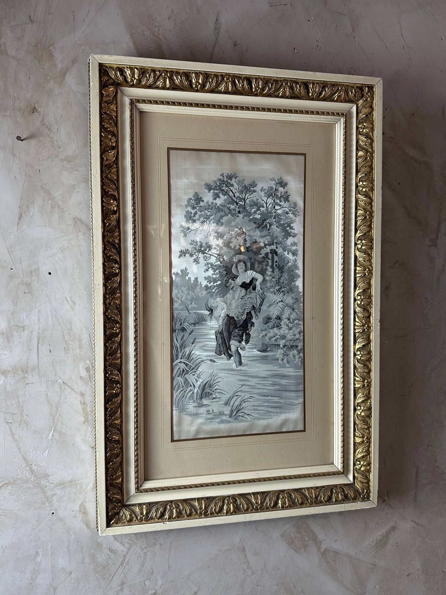 Paire de tableaux en soie