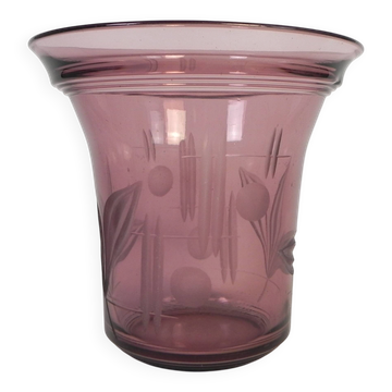 Art Deco vase with engraved geometric and floral motifs, 1930s