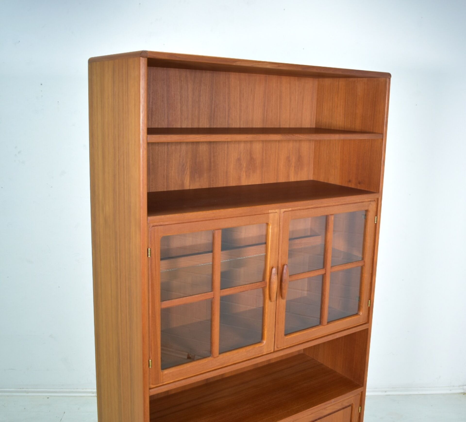 Highboard by Dyrlund 1970s skandinavian Teak showcase Danish