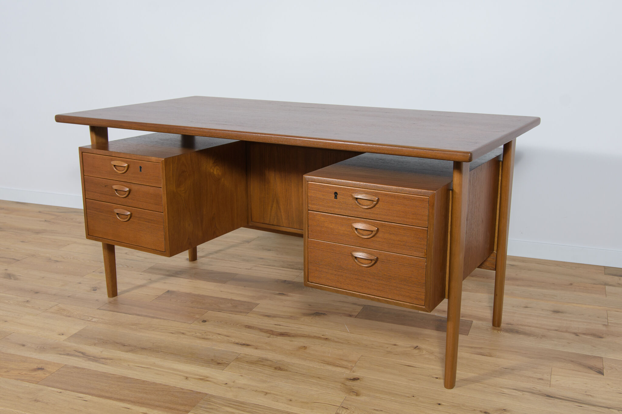 Mid-Century Danish Teak Desk by Kai Kristiansen for Feldballes Møbelfabrik, 1960s