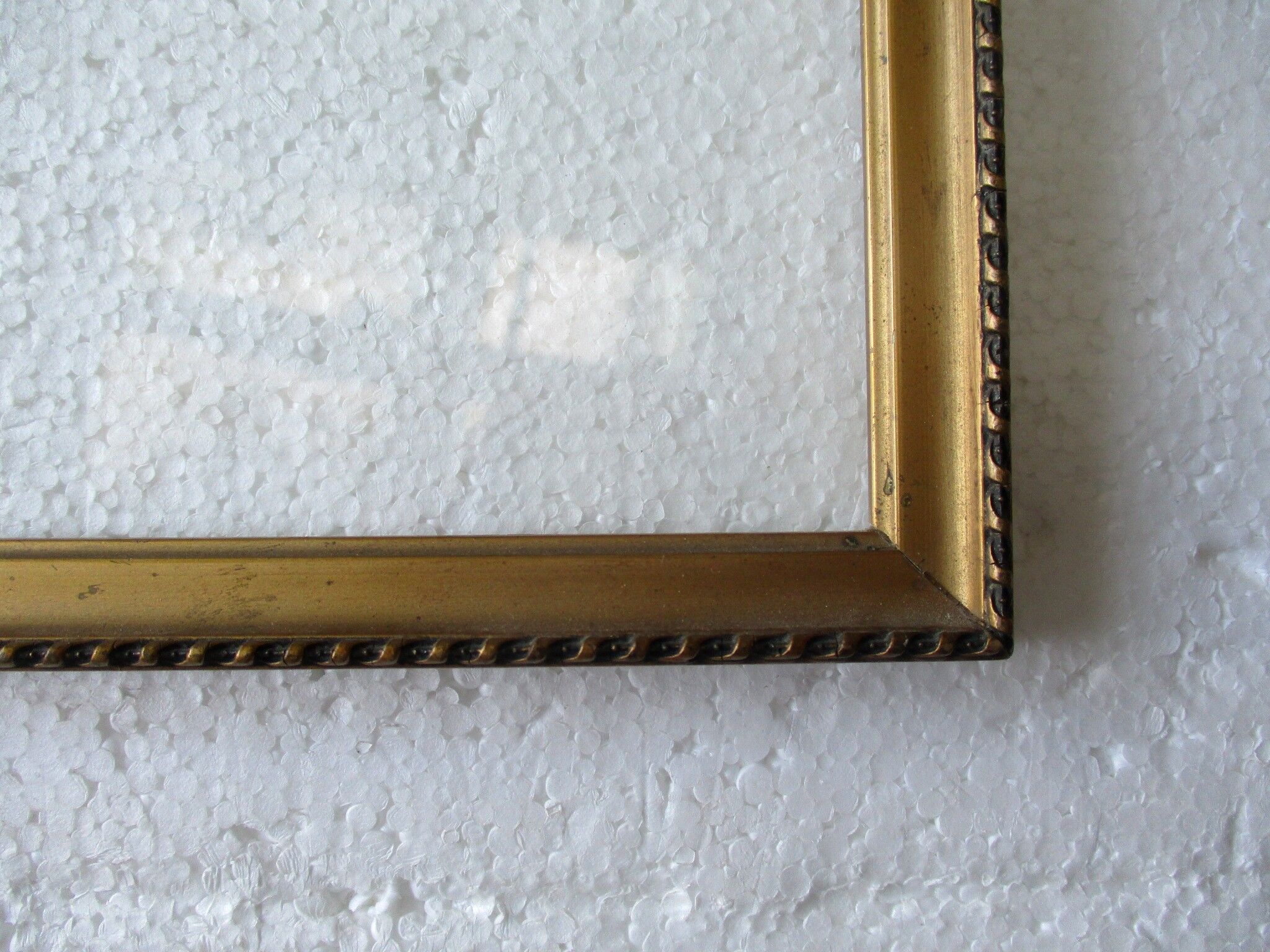 Old gilded wood frame for subject of 150 x 215