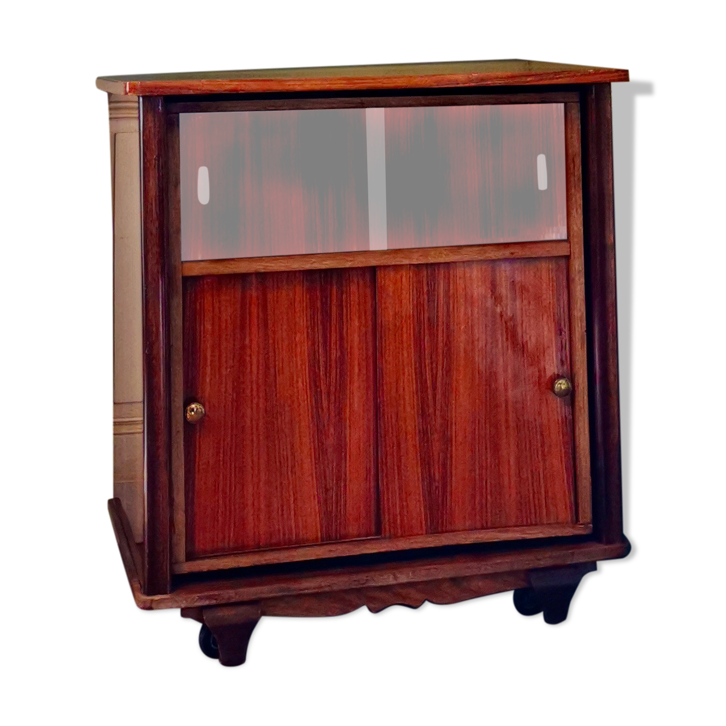 Furniture bar pivotant