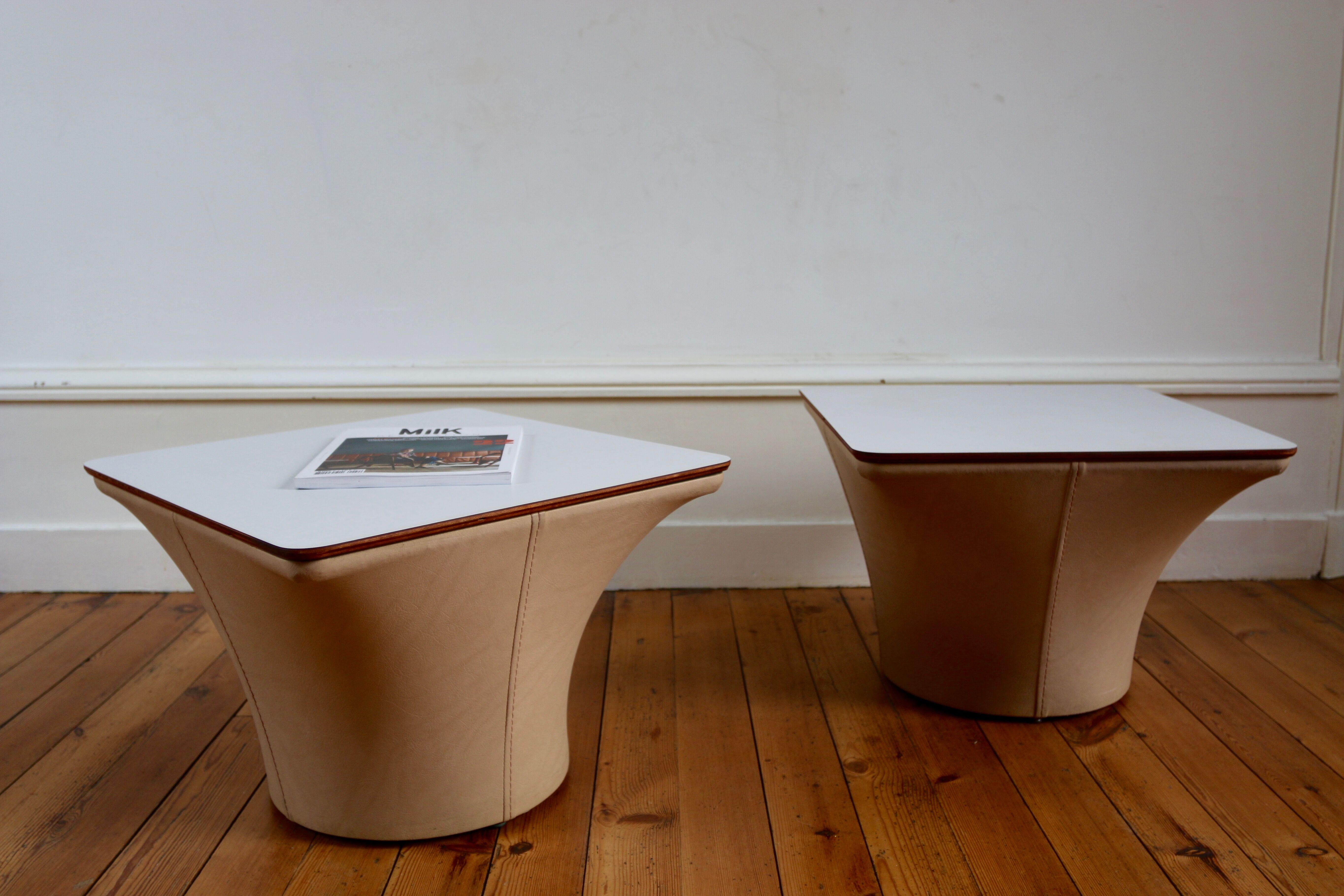 Low tables or nightstands Pierre Paulin mushroom