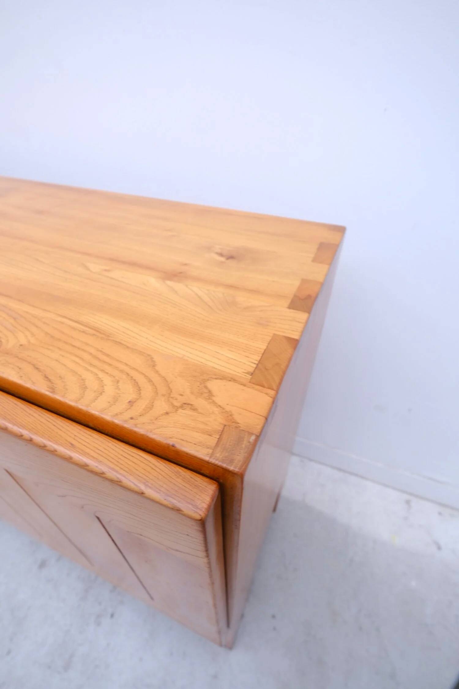 Enfilade Maison Regain en orme massif, France 1970