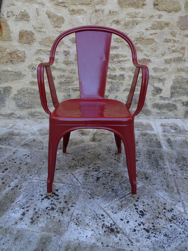 Fauteuils Tolix modèle C par Xavier Pauchard