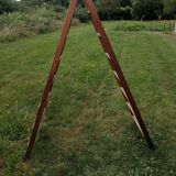 Wooden painter's stepladder