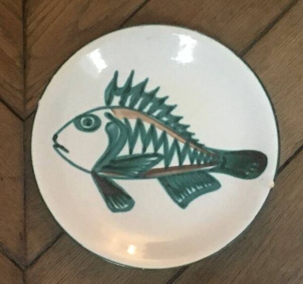 Assiette vintage en céramique signée Robert Picault Vallauris