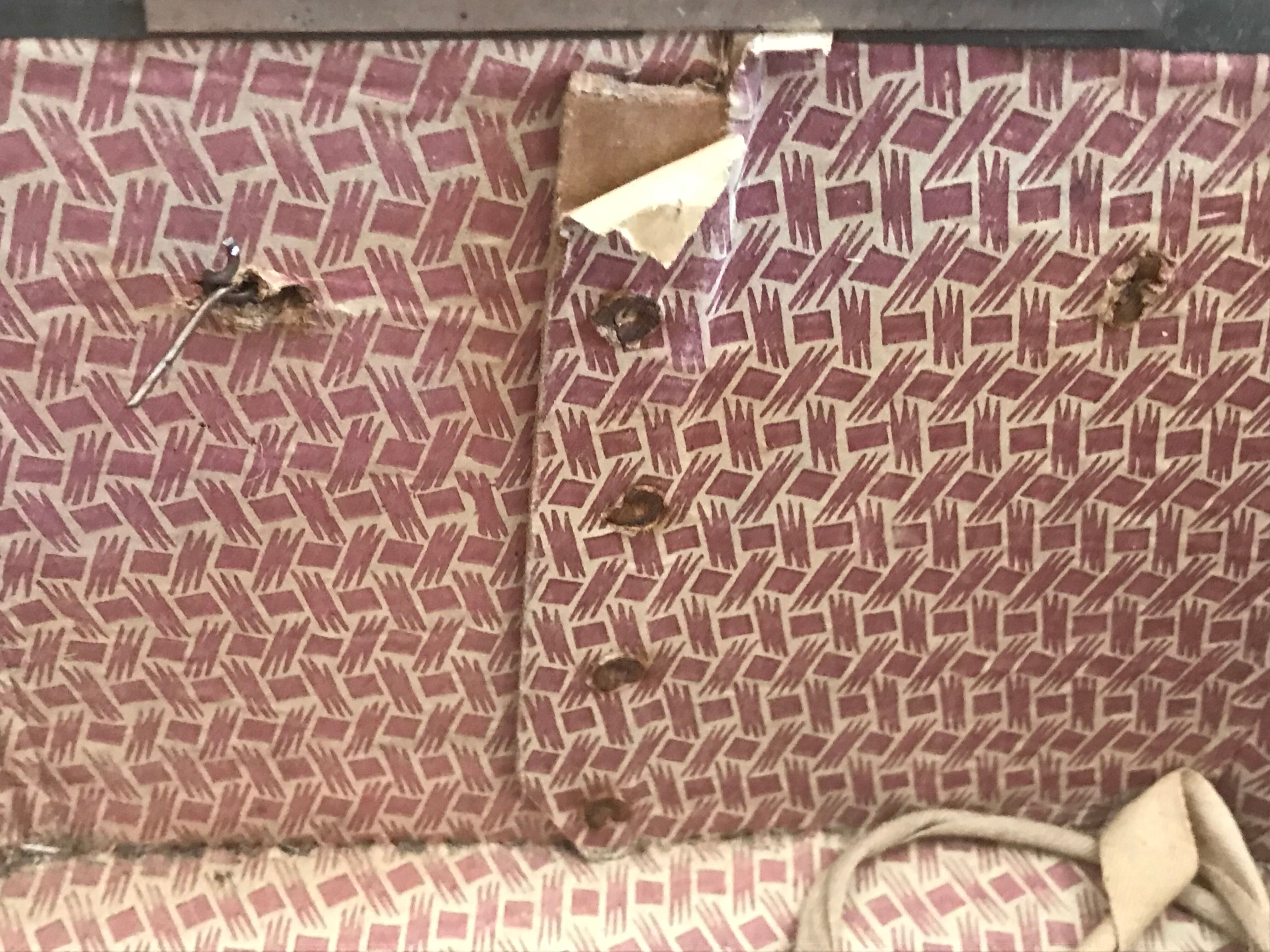Early XXth hat box
