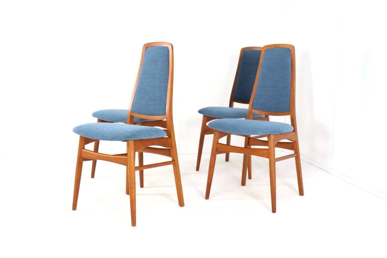 Set of 4 Vamdrup dining room chairs 'Vridsted'