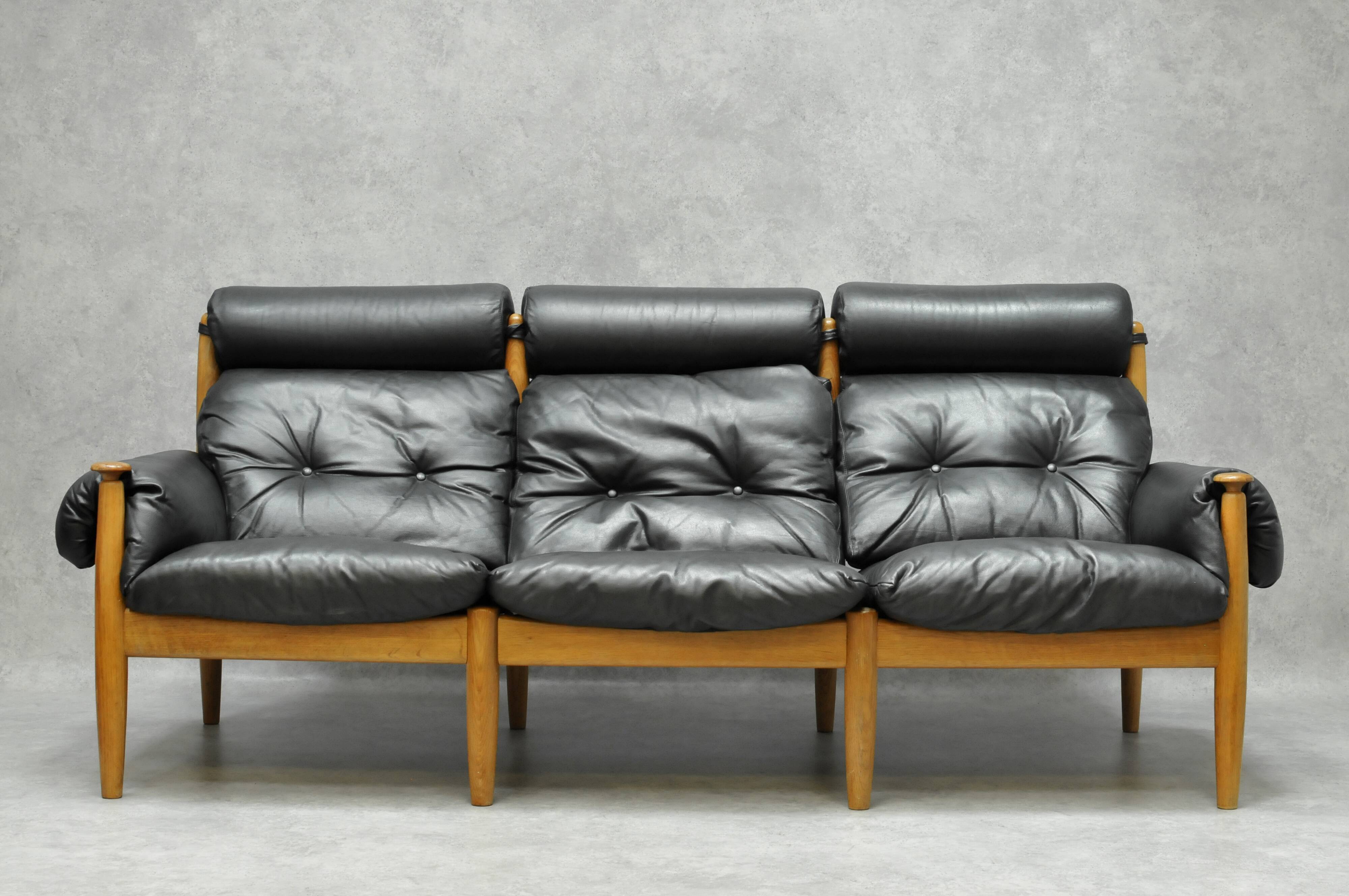 Leather vintage 3 seater sofa