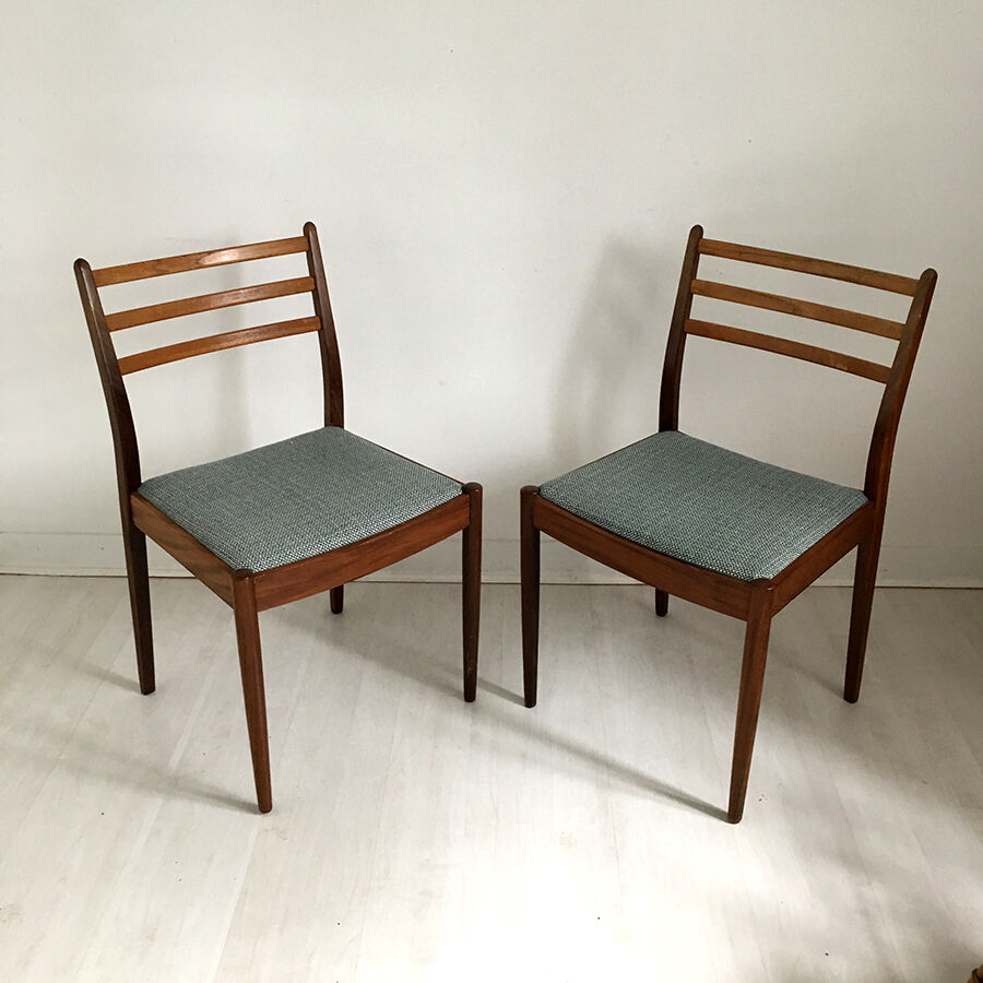 Pair of scandinavian chairs 60