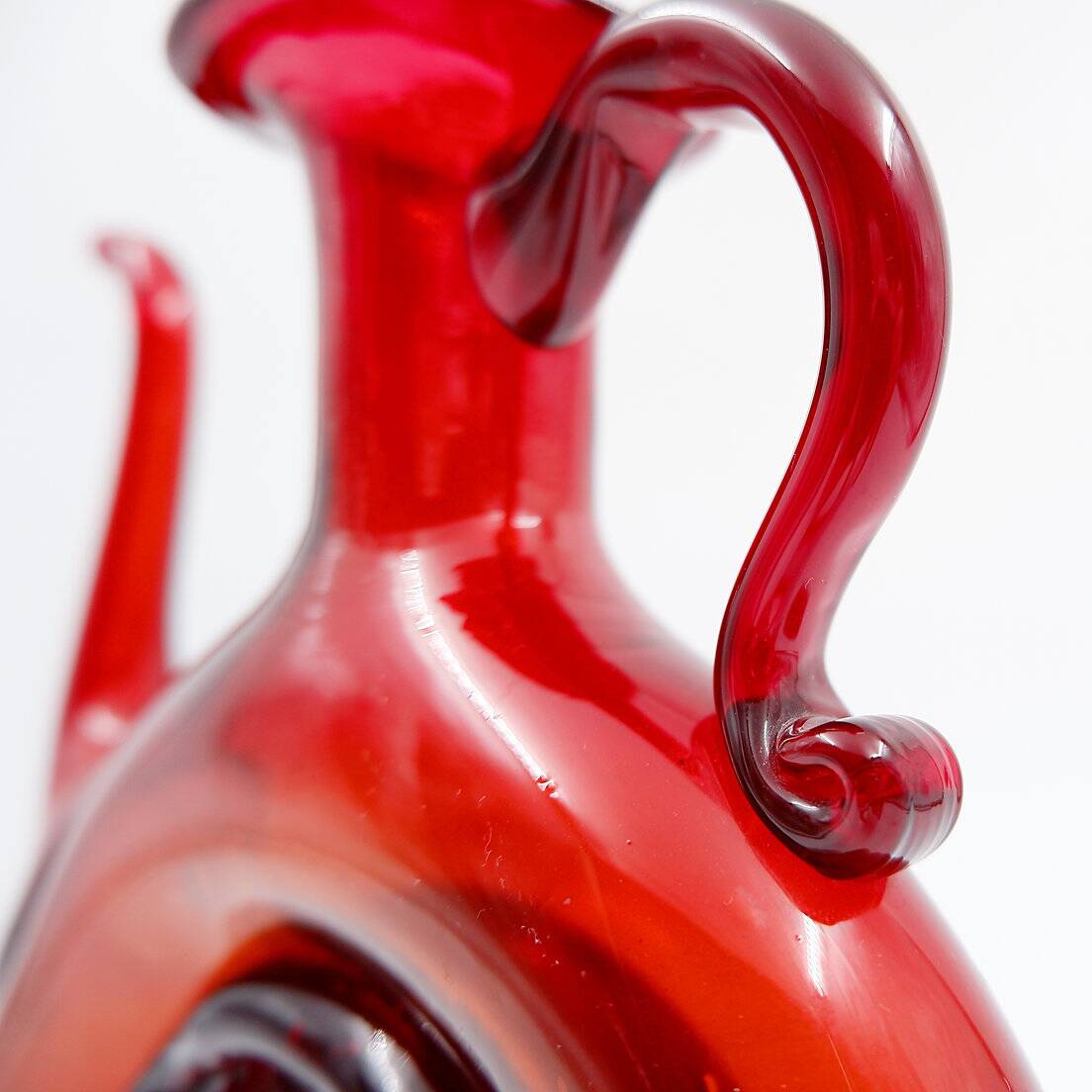 Vintage red blown glass carafe "Anneau"