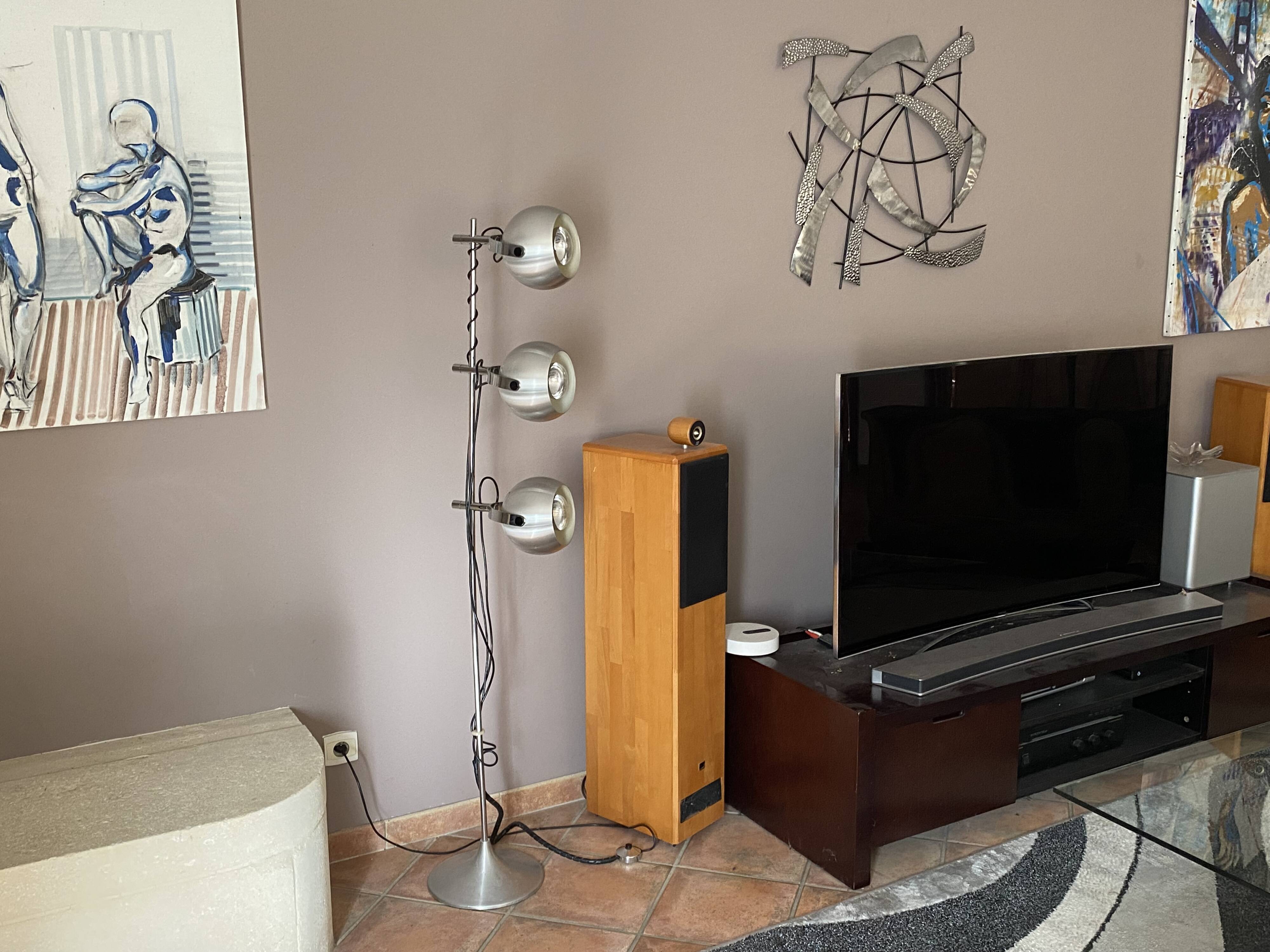 Eye ball floor lamp. 1970. 3 globes.