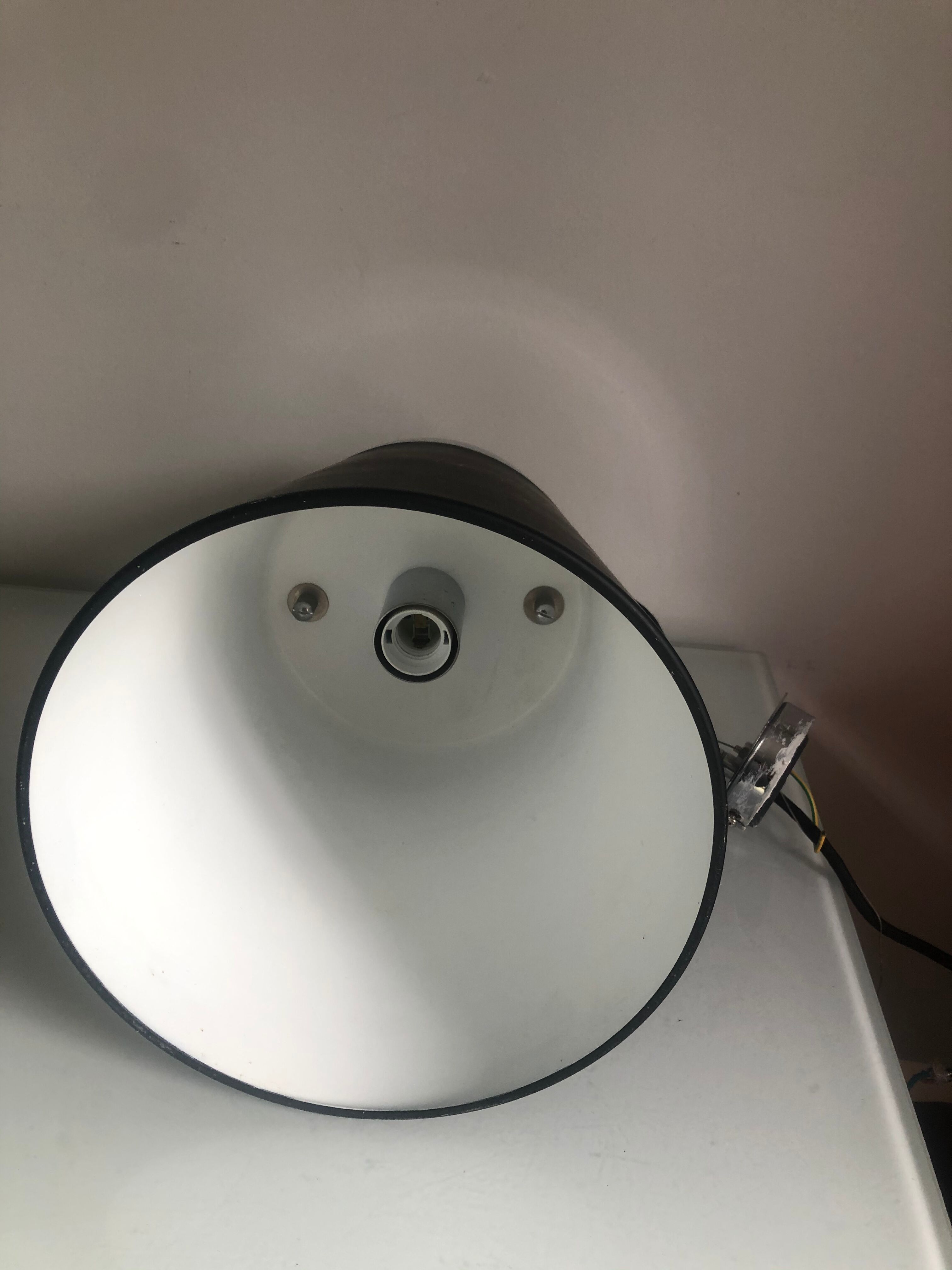 Black pendant lamp design