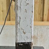 Lampe en bois patiné blanc et noir - ancienne bitte d'amarrage