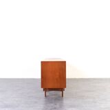 Buffet en teck du milieu du siècle par Rolf Rastad et Adolf Relling pour Gustav Bahus