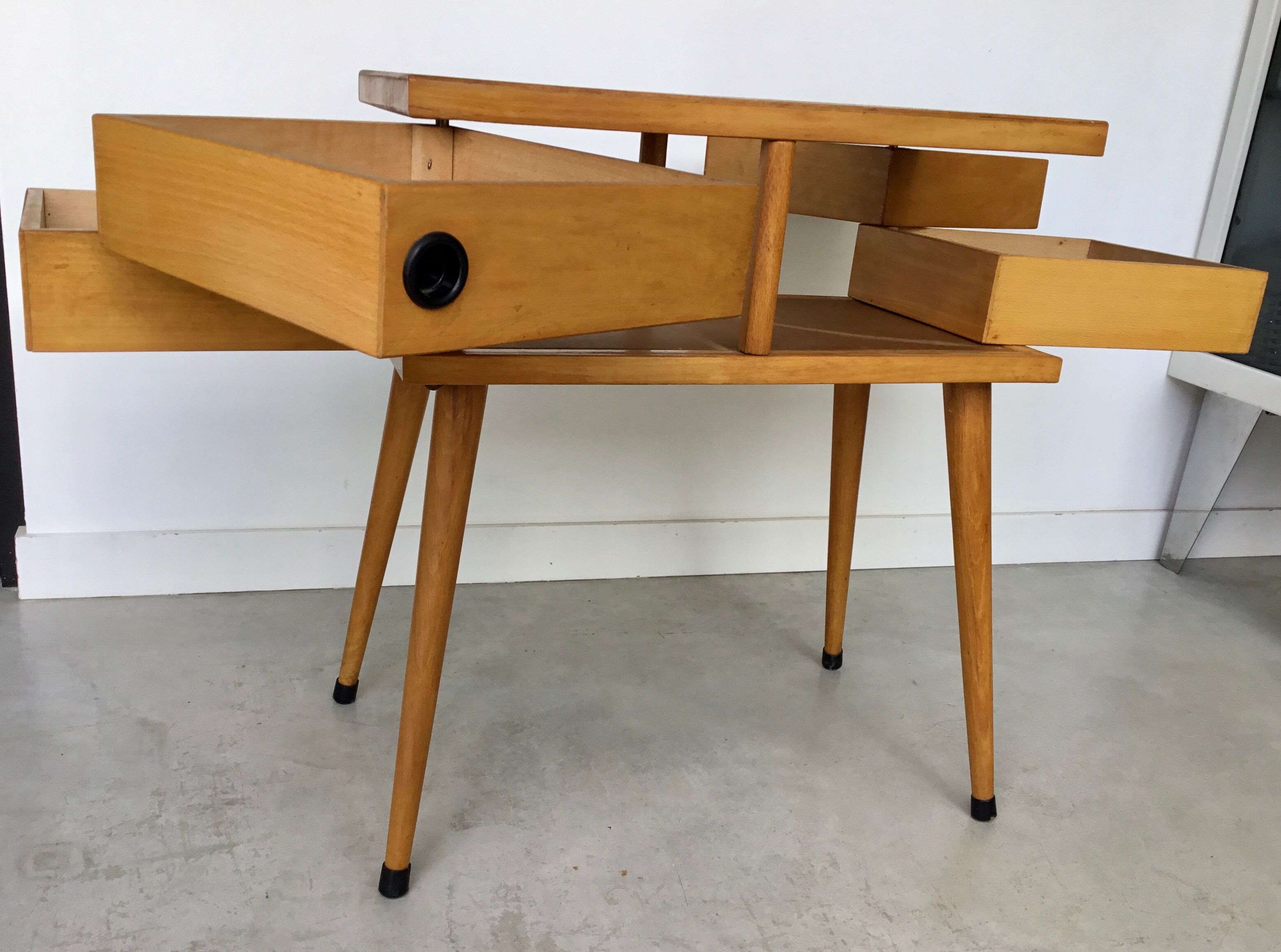 Vintage worker tapered feet with 4 swivel drawers - 1960
