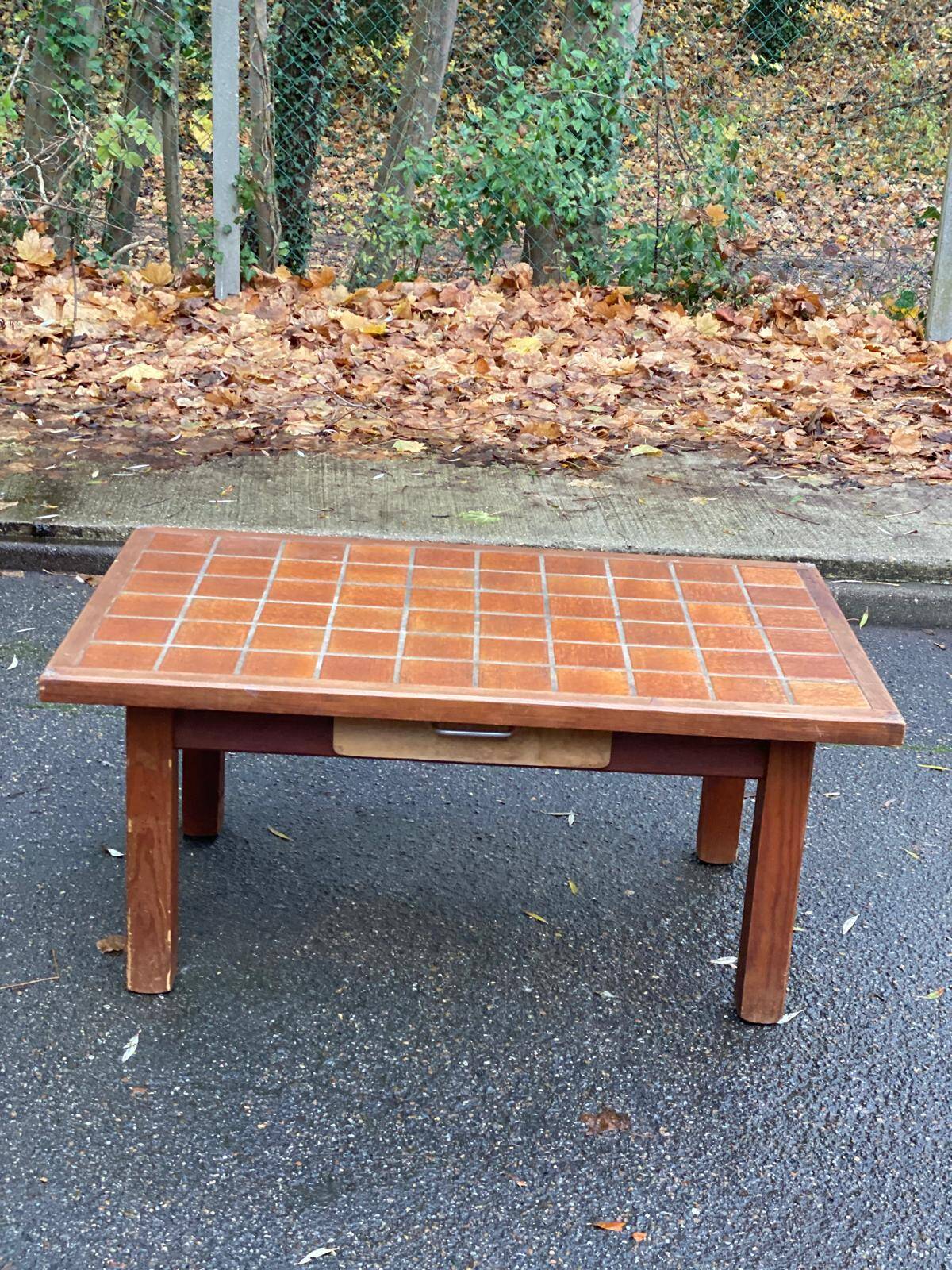 Table basse vintage en chêne et céramique