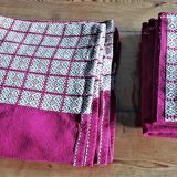 Nappe et 8 serviettes brodées basque ancienne rouge bordeaux