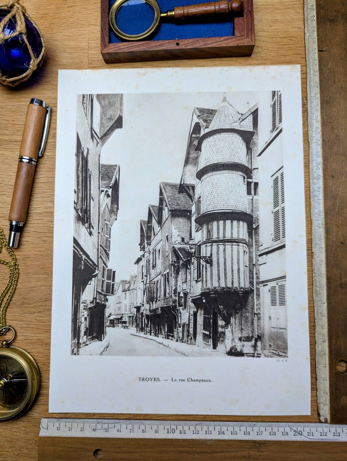 Printed in 1926, Troyes Heliogravure.