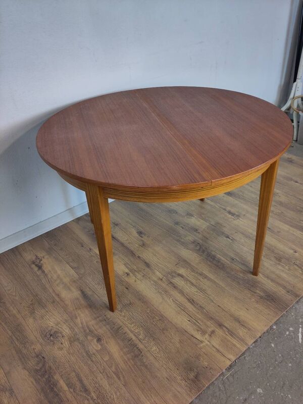 Table scandinave ronde teck