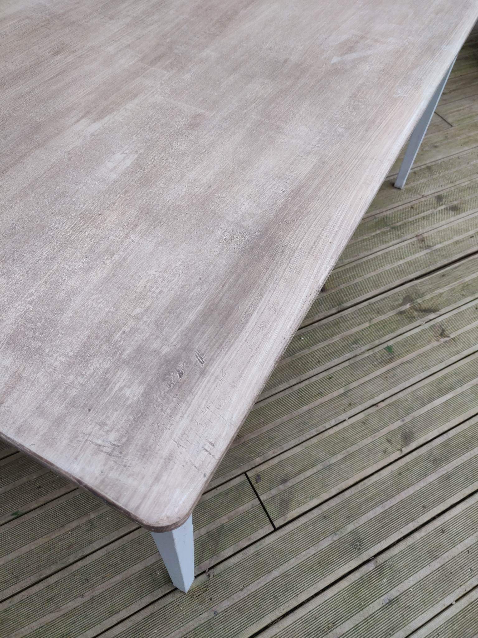 Table 6 wooden drawers