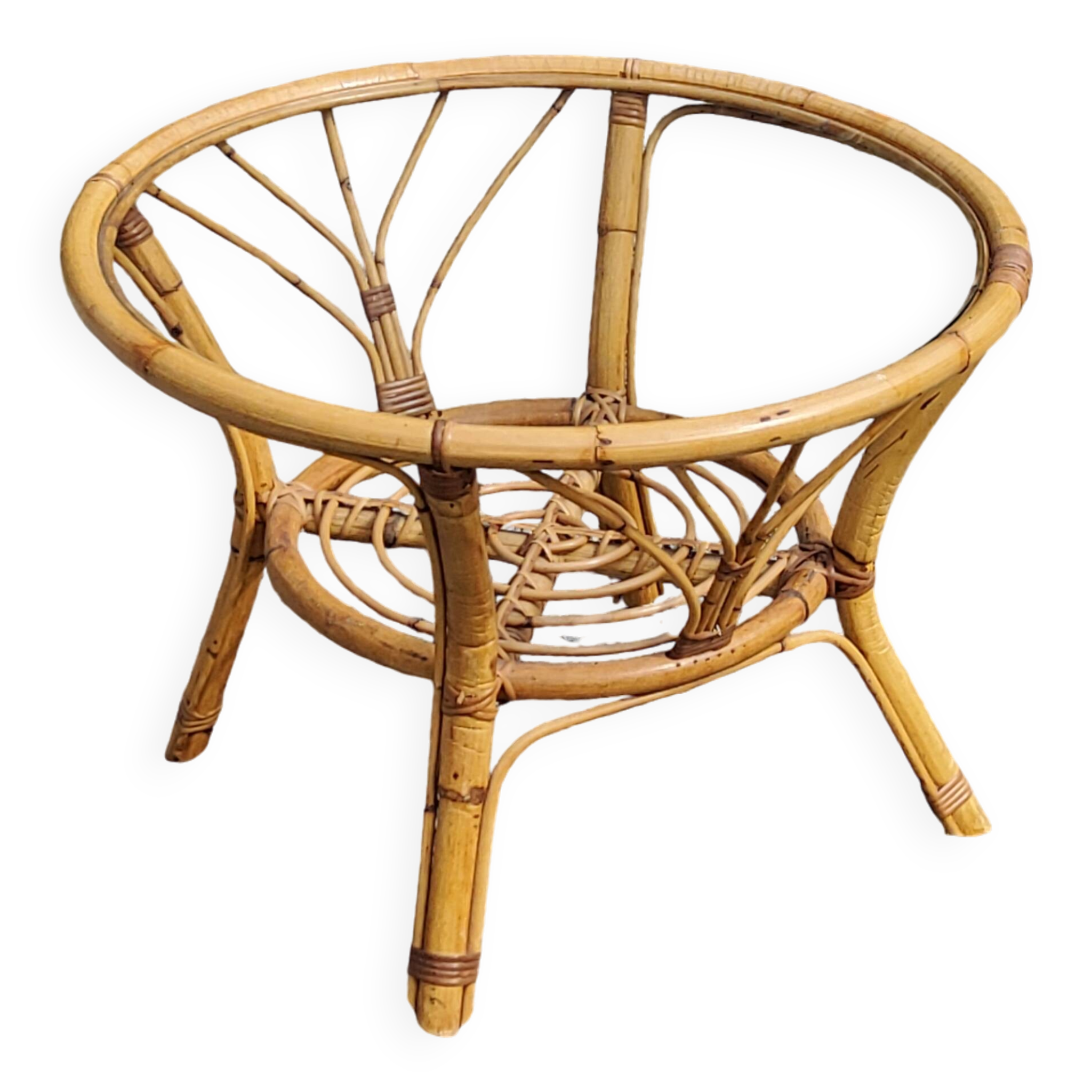 Table basse ronde en rotin plateau en verre des années 70
