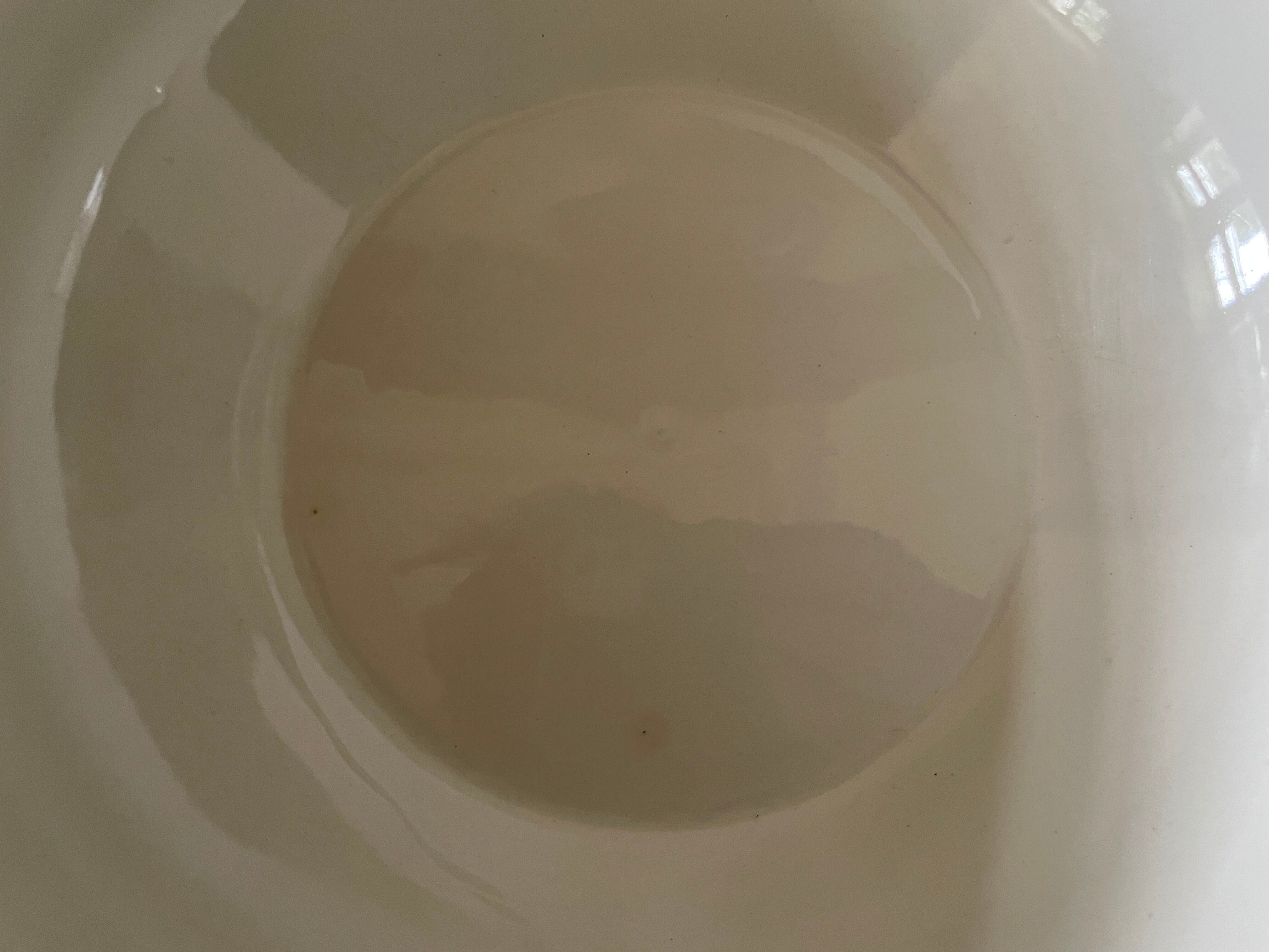 Hollow dish HBCM, Montereau, France" diam 21 cm