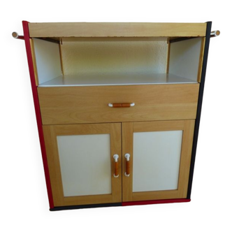 Kitchen cabinet