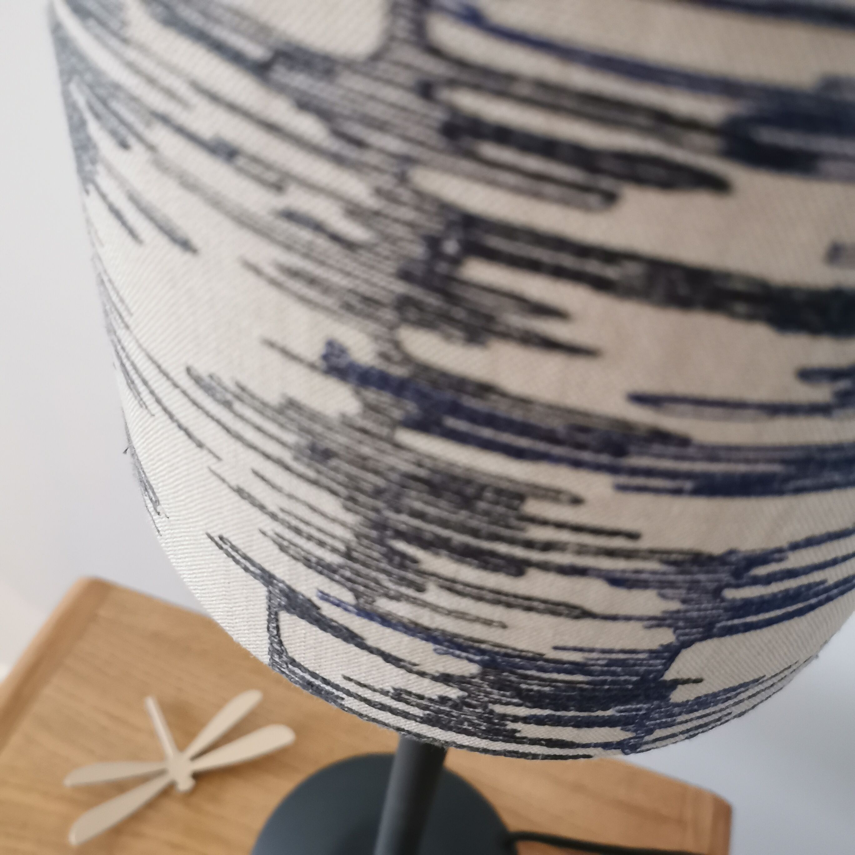 Cylindrical lampshade