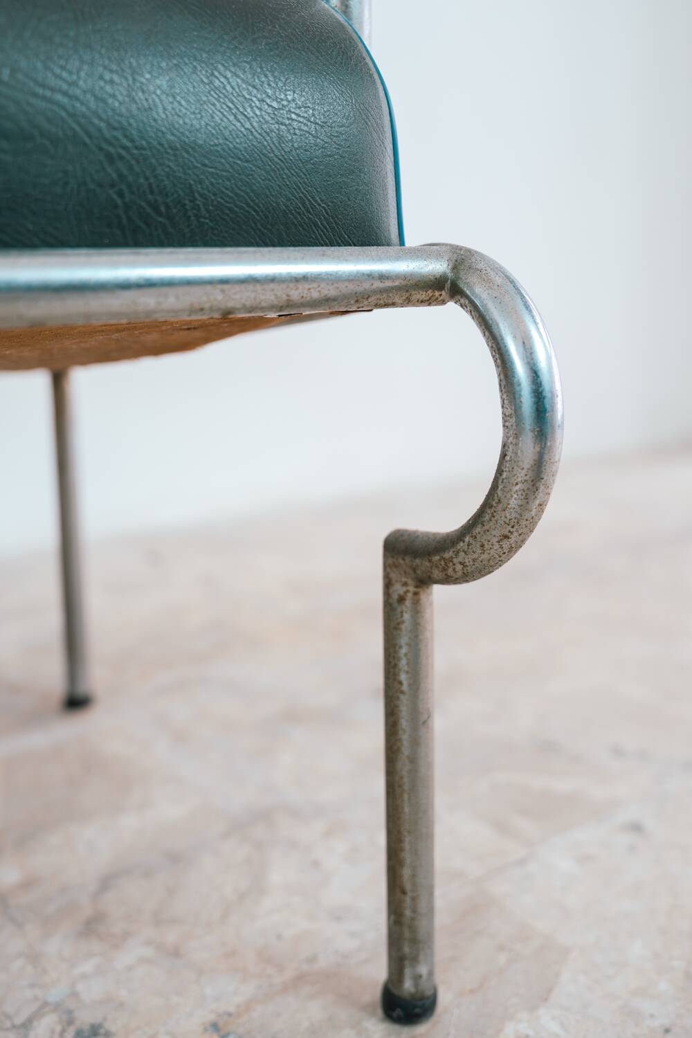 Divanetto Bauhaus Cantilever Anni ‘30 In Acciaio Tubolare Design Moder