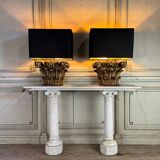 Pair of table lamps, half Corinthian capitals in carved and gilded wood, 18th century