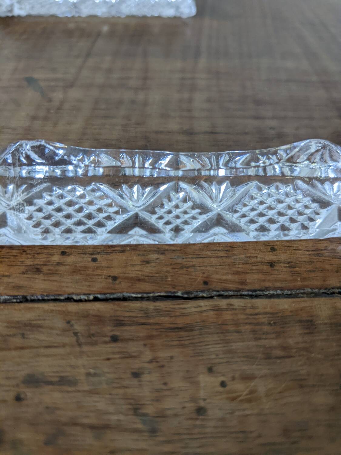 Box of 12 crystal knife holders